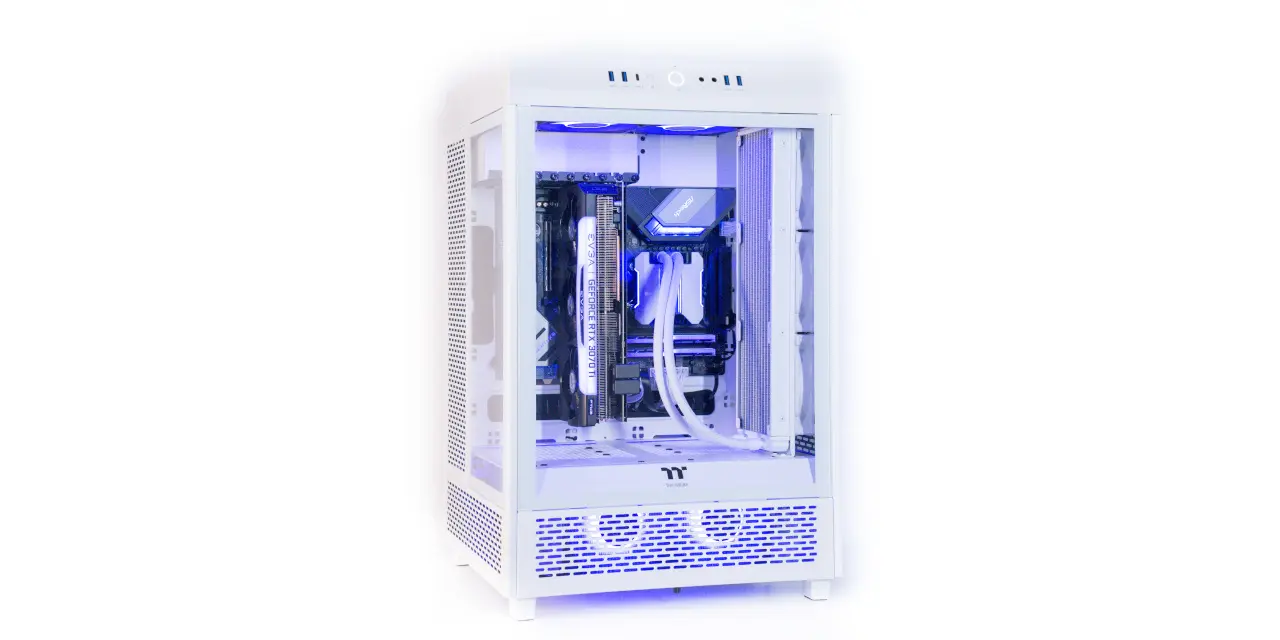 Thermaltake The Tower 500 Snow Edition